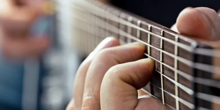 PRS SE Custom guitar: Features and Sound Profile